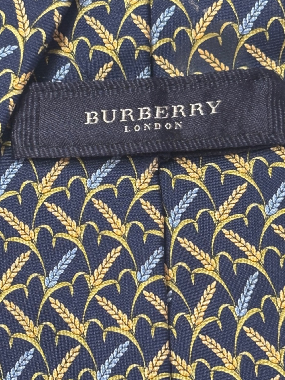 Burberry London Silk Tie Navy Blue Gold Wheat Stalk Pattern Luxury Necktie - Picture 3 of 8